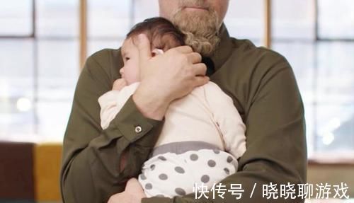 安全感|为何宝宝总喜欢被抱着到处走,一坐下就哭了解原因后别嫌烦了