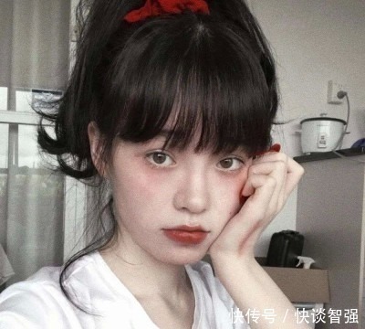 头发 女生在学校里面只能“扎马尾”？学会这3款发型，桃花运好到爆！