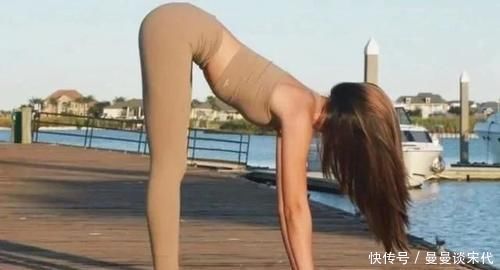架势|瑜伽站立劈腿操练，如许循规蹈矩进来，实在不难