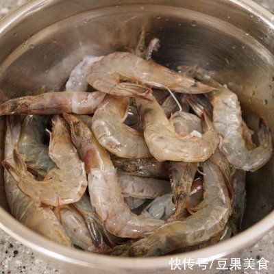 黑暗料理|有了鸡爪虾煲，爱心早餐省时做