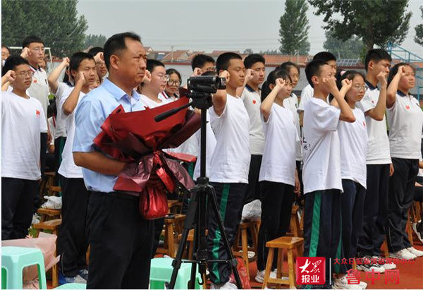 母校|红心向党，唱响未来，扬帆远航 桓台县起凤中学举行2021届初中毕业典礼