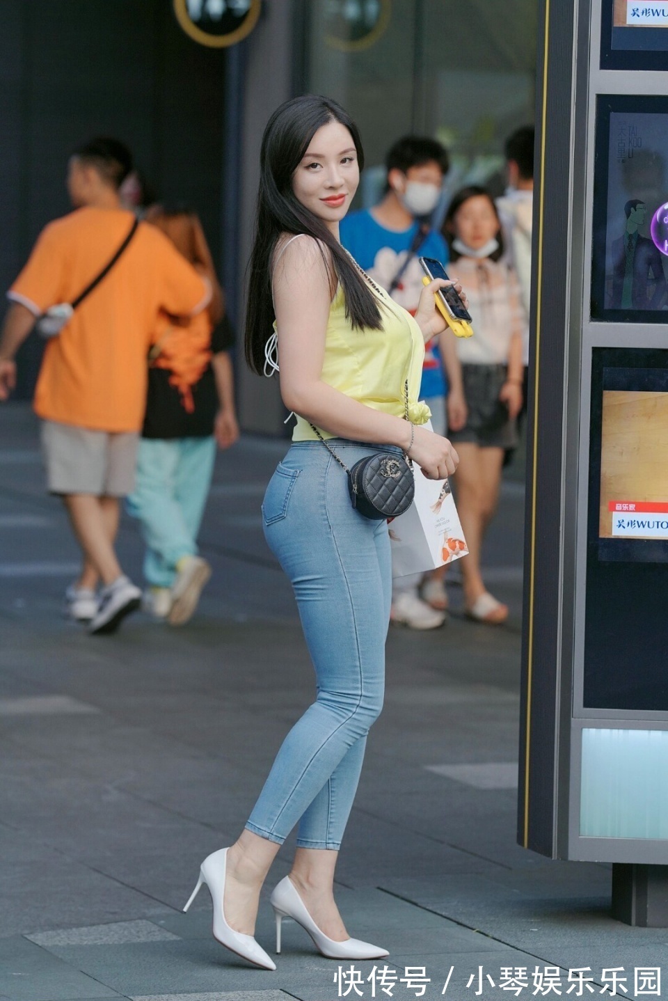 小个子 “苹果型”身材别担心,只要搭配得当,这样穿青春时尚又显高