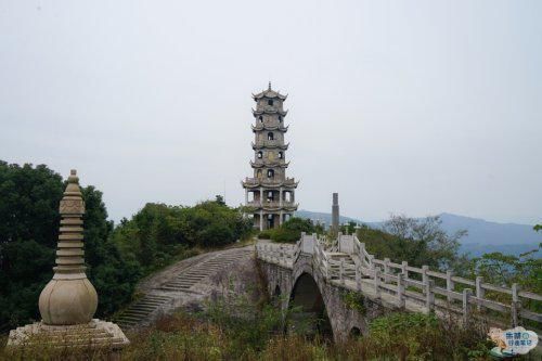 浙江最“方”的山，系雁荡山八大景区之一，四面成方形、形如方盒