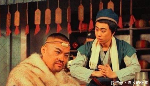 古代大侠两斤牛肉一壶酒,吃完扔下银子就走,就不怕钱给少了!