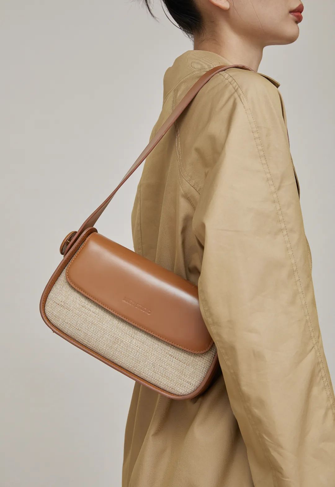 m 剪了短发的娜比，背啥我买啥