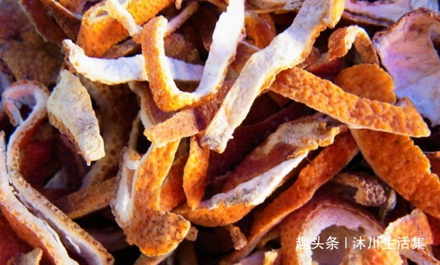 生姜和橘子皮放一起真厉害，男女人见了都夸赞，看完我也回家试试
