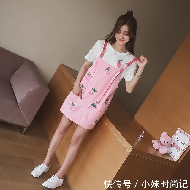 吊带连衣裙 出游必备显高、显气质裙子,矮个子女生就这么穿