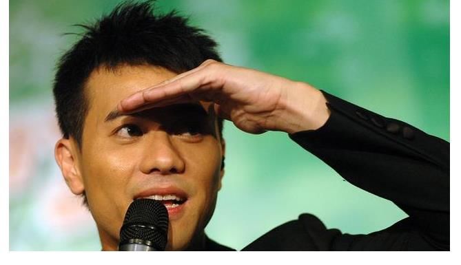 《哥哥》五公表演結(jié)束，三位哥哥淘汰后，居然是尹正排名墊底