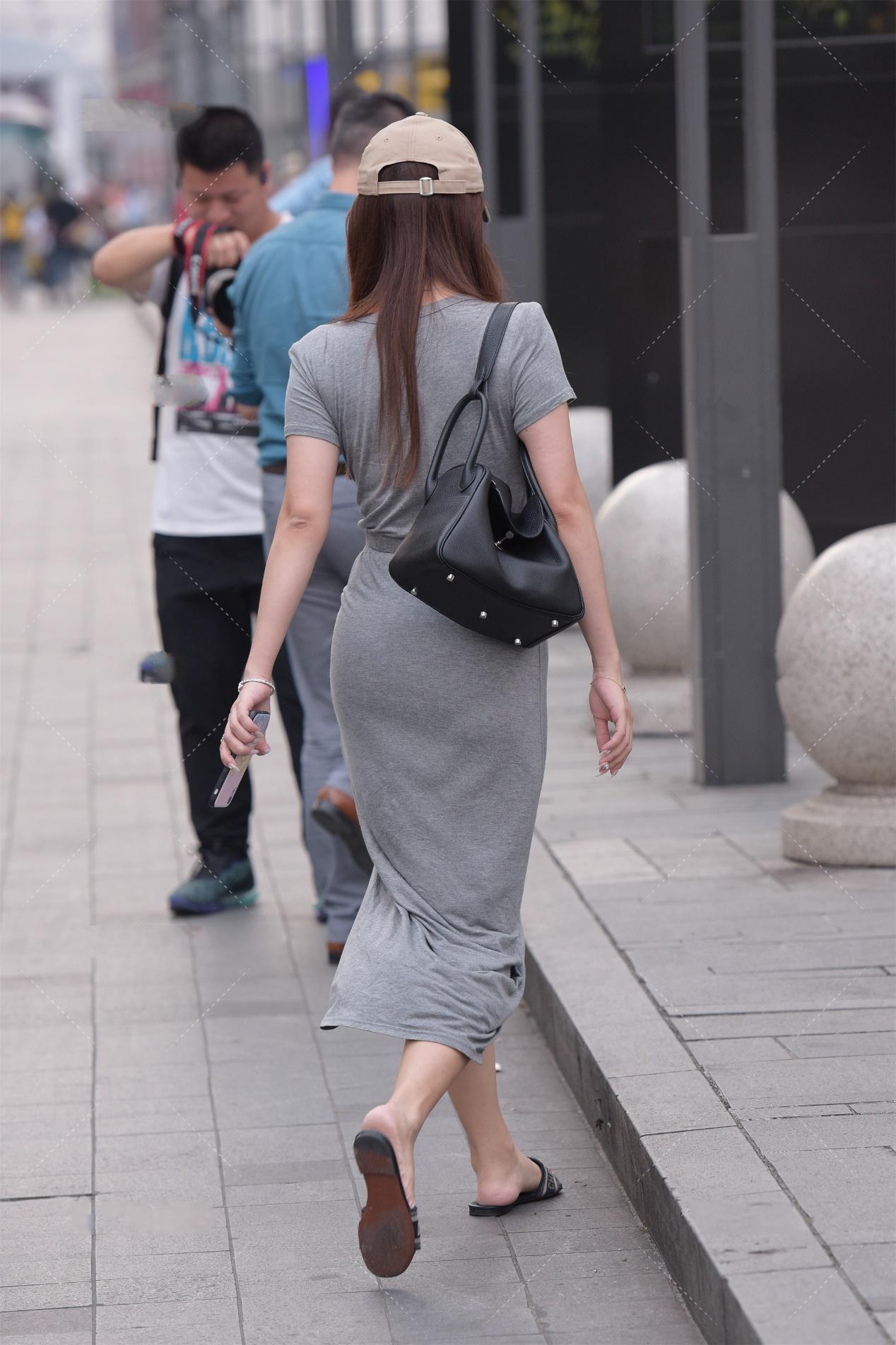 显瘦|灰色衣服穿上显瘦, 灰色连衣裙穿上很休闲