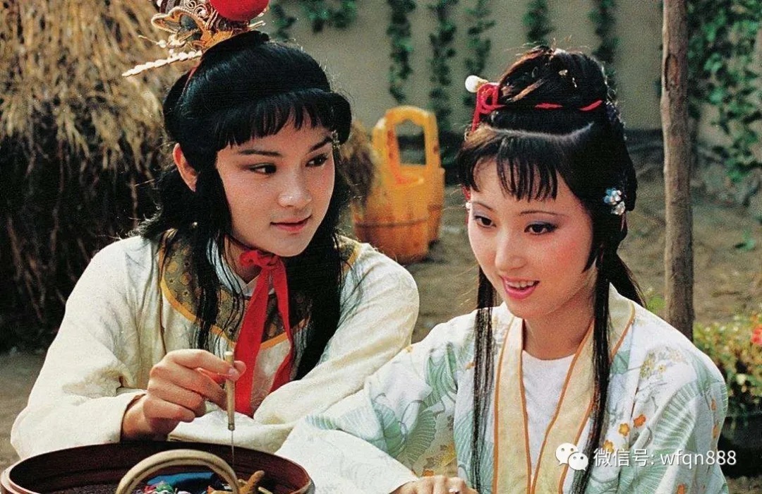 贾宝玉@古代嫡、庶区别有多大?看看红楼梦贾宝玉两兄弟的待遇,你就懂了