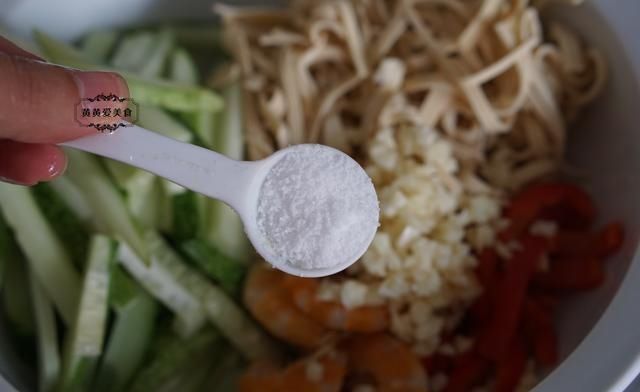 吃不胖|宴客必备的下酒菜,5分钟就能上桌,解腻又清爽,吃不胖就靠它了