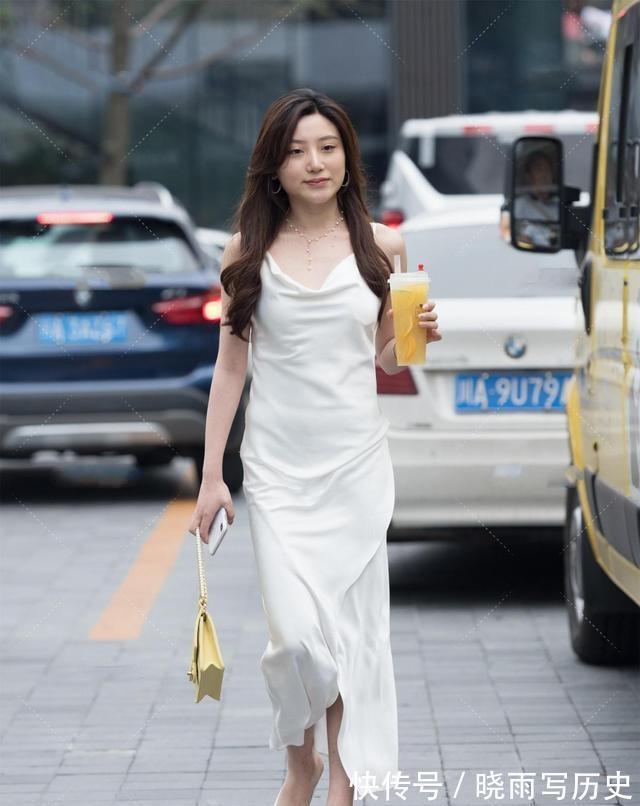 色调|时尚装扮的连衣裙穿搭绽放随性的时尚帅气,格外讨人喜爱