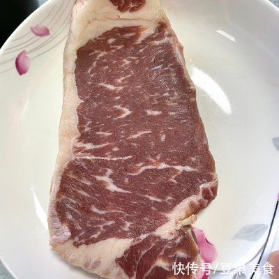 做法|大于七分接近全熟的西冷牛排做法
