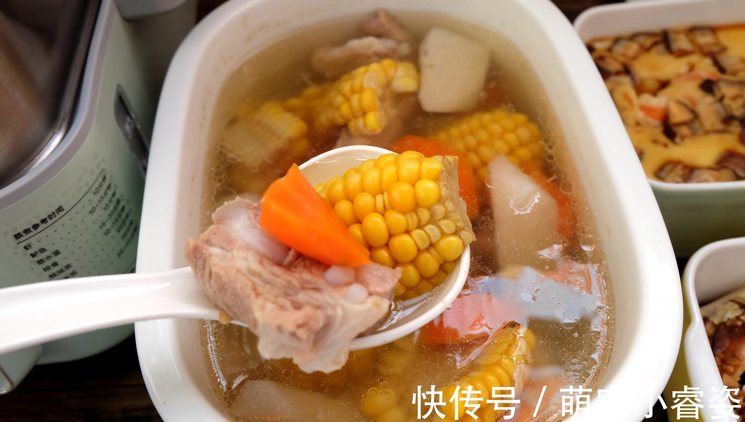 家里有两个孩子，做饭不能凑合，厨艺不高也能做美食，轻松又省力