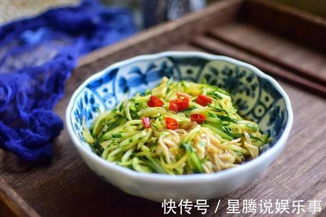 小米辣|不炒不煮不蒸,教你金针菇能让人吃上瘾的做法