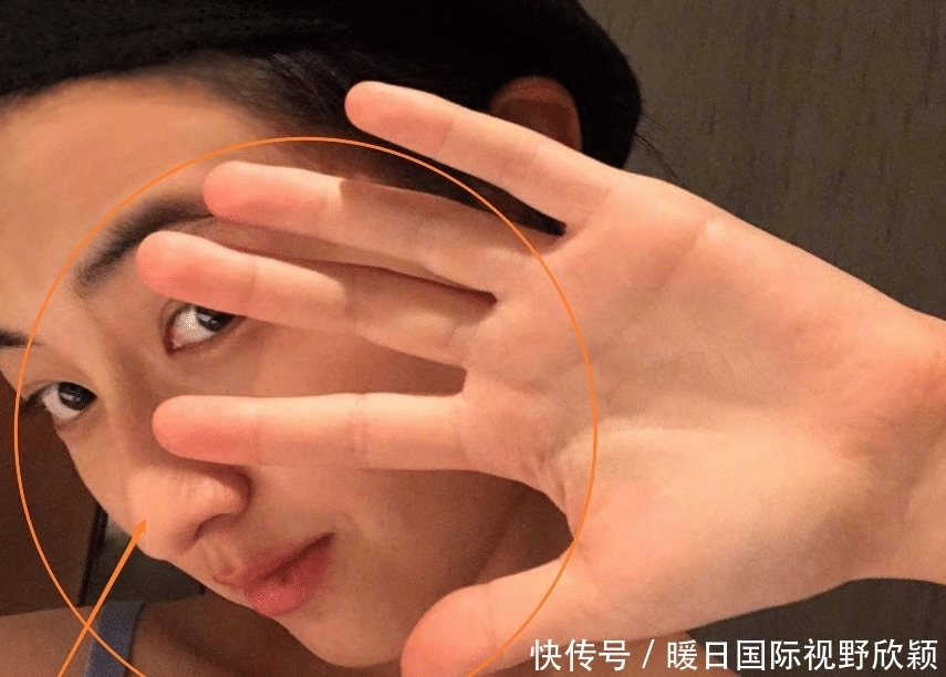 《向往5》开播在即,张子枫晒怼脸自拍添热度,19岁少女状态太美好