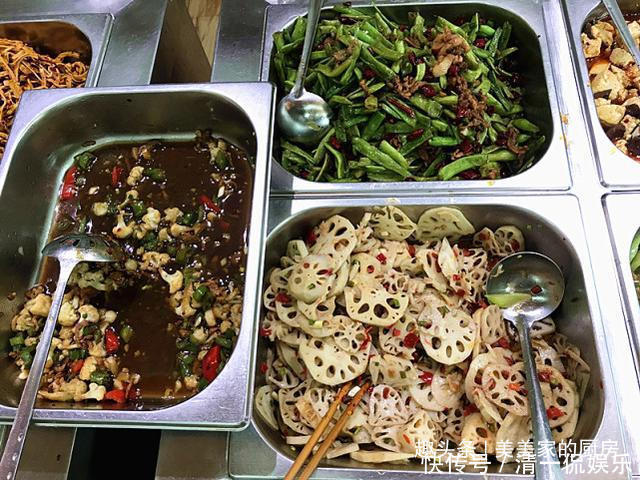 酸萝卜片|第一次吃单位工作餐，27个菜，才12块钱一餐！看看都吃了啥