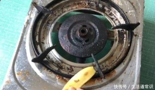 教你不用一滴水,1年没擦的灶台,两三下焕然一新,省时又省力!