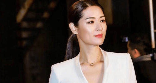 运动员|亚洲第一名模,被迫结束运动员生涯,坐拥名车豪宅,47岁孤身一人