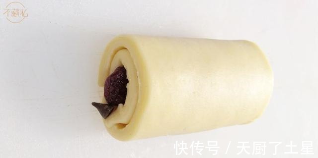 切割|4款口味的丹麦面包「不藏私」!