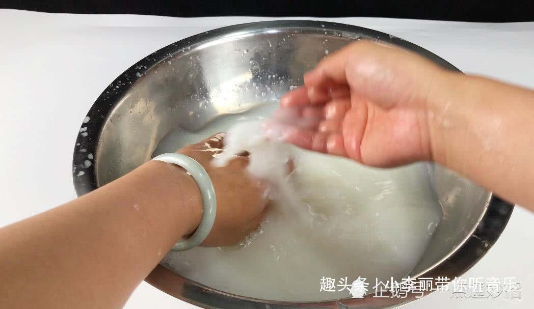 泡过土豆丝的水别着急倒掉,一碗能值好几十,不要再白白浪费了