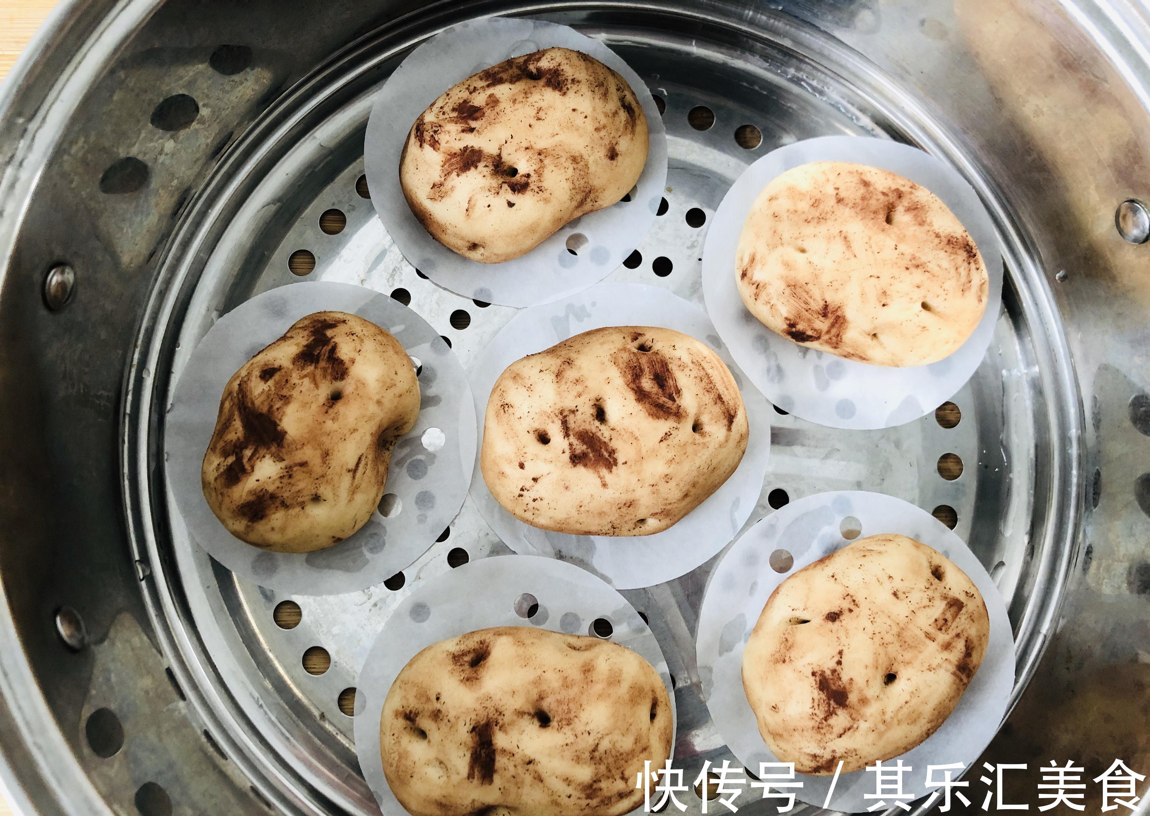 仿真土豆馒头|别总做白面馒头了，试一试仿真土豆馒头，颜值高到不舍得吃了