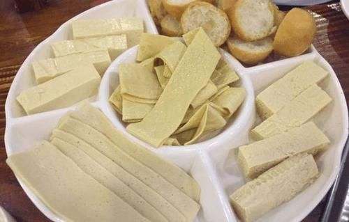 豆腐|糖尿病得人能吃豆腐?医生:秋季要保护胰岛,尽量避开“2白”!