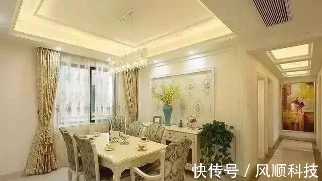 客厅|去朋友家串门,一进门就被美到了,很喜欢这样的客厅装修,漂亮