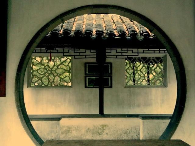 凤凰鸣矣，于彼高冈；梧桐生矣，于彼朝阳——拙政园之梧竹幽居