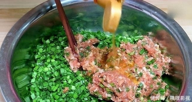 怎样给肉馅去腥最正确?厨师长告诉你,掌握这3点,肉馅鲜香可口