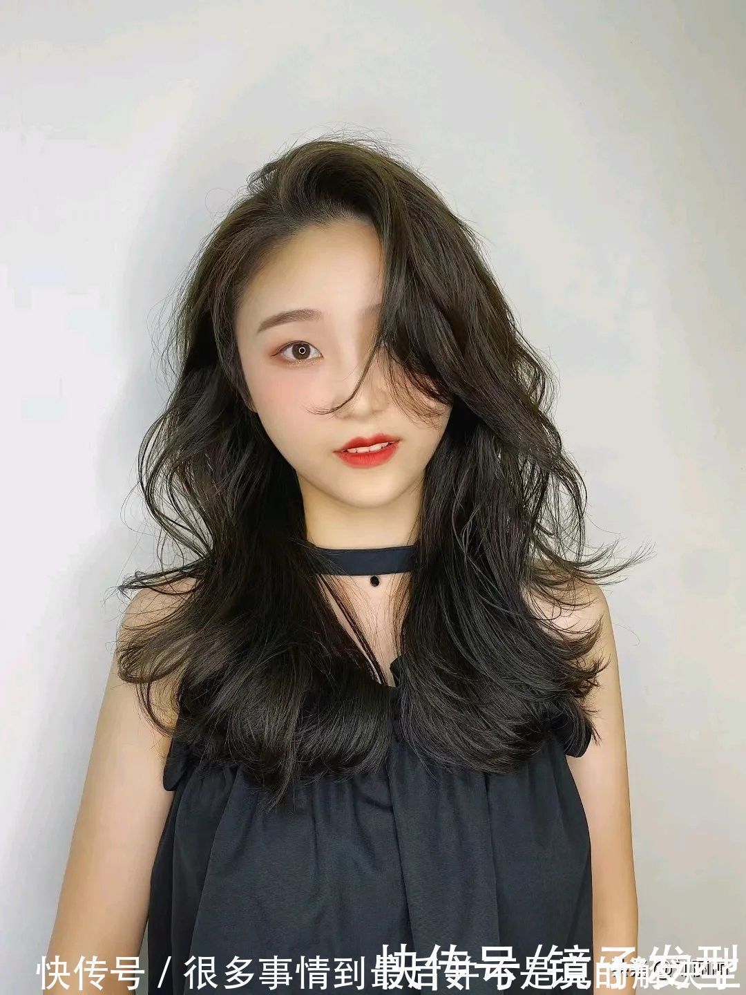 更上一层楼 羊毛卷已过时,22款当下流行发型送给大家,直接剪就对了