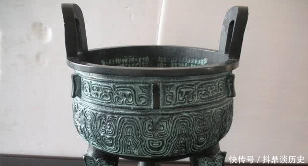 砖瓦厂|砖瓦厂发现古墓,墓主身份难以确定,农民拿出一物解开疑惑