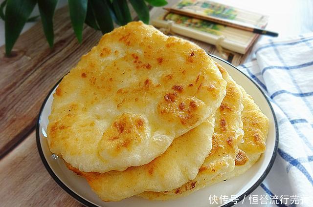 面粉|随手做个饼,暄软多层鼓大泡,好吃到爆棚,做对这一步,你也行