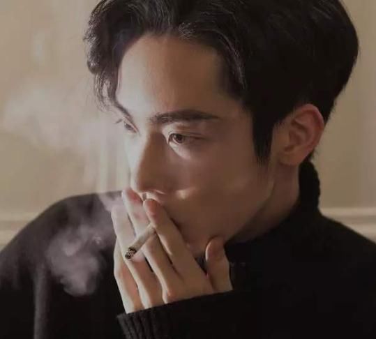  身体|常吸烟的人，“睡觉”时若有这3个表现，或许肺已“受损”，早戒烟！