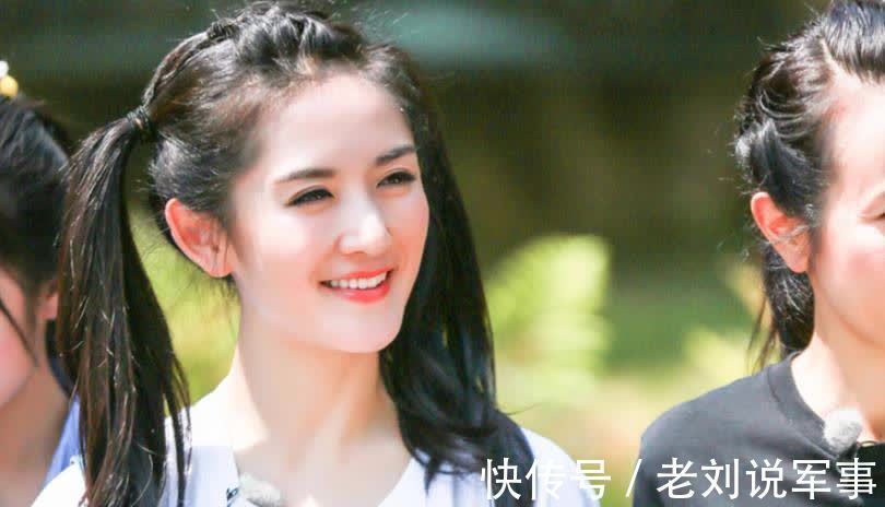 贾玲能否超越谢娜,成为国内的综艺一姐?网友:再过十年吧