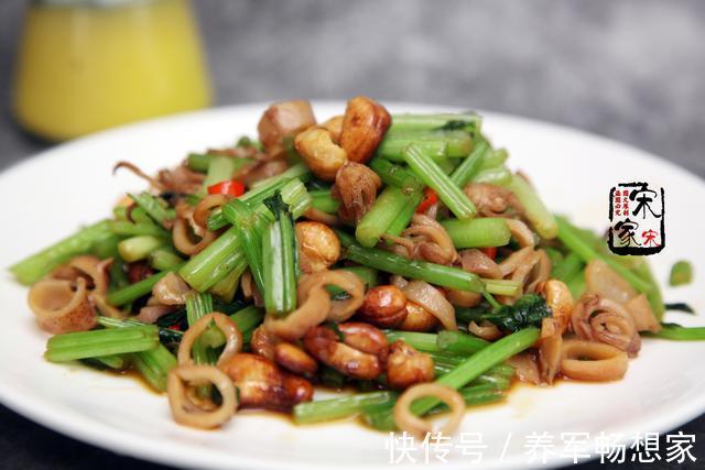 芹菜|秋天，这海鲜超肥美，45元一斤，炒芹菜太好吃了