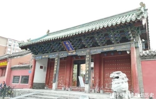 开发商|最牛钉子户,哪怕开发商给88个亿也不让拆,这个老宅到底有何魅力