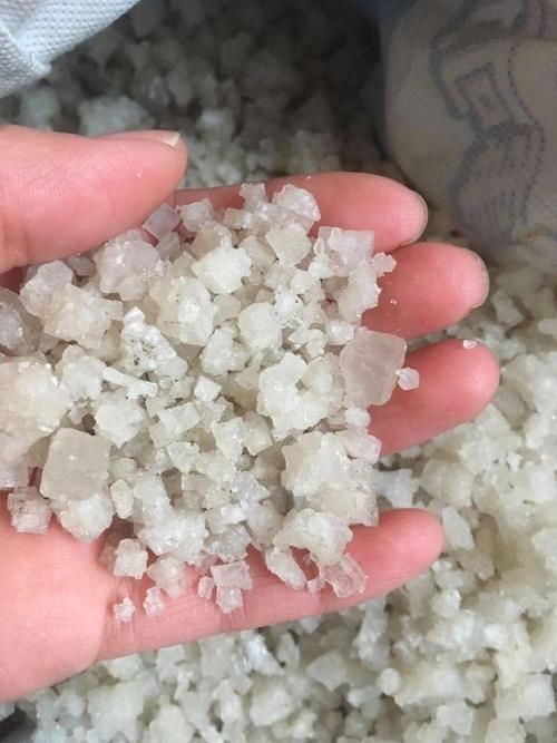 颈椎病脖子疼？食盐配上它，效果很明显，疼痛麻木全赶走！