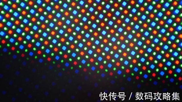 oled|OLED和Mini LED，谁才是未来大屏显示技术的正确方向？