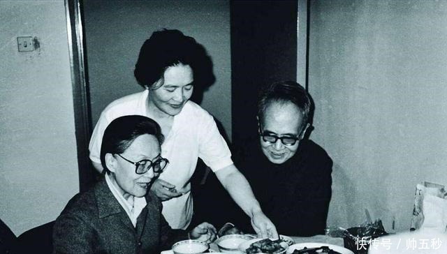 杨绛|世间唯一的女先生,拥有最美的爱情,晚年写下家庭回忆录令人泪目