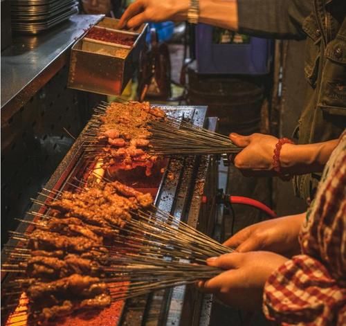 地道西安风味，经典传承羊肉泡馍，吃法还非常讲究！