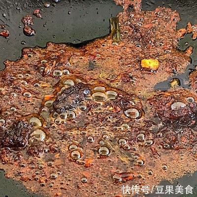 简单几步做好一盘麻辣香锅，快速搞定一餐饭