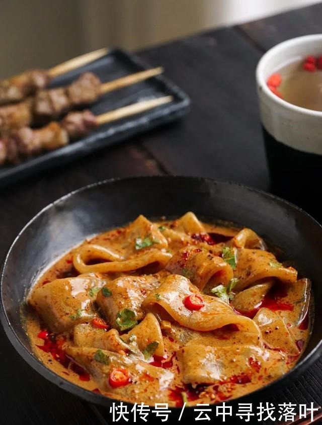 白活了几十年,居然错过了这么美味的宽粉吃法!