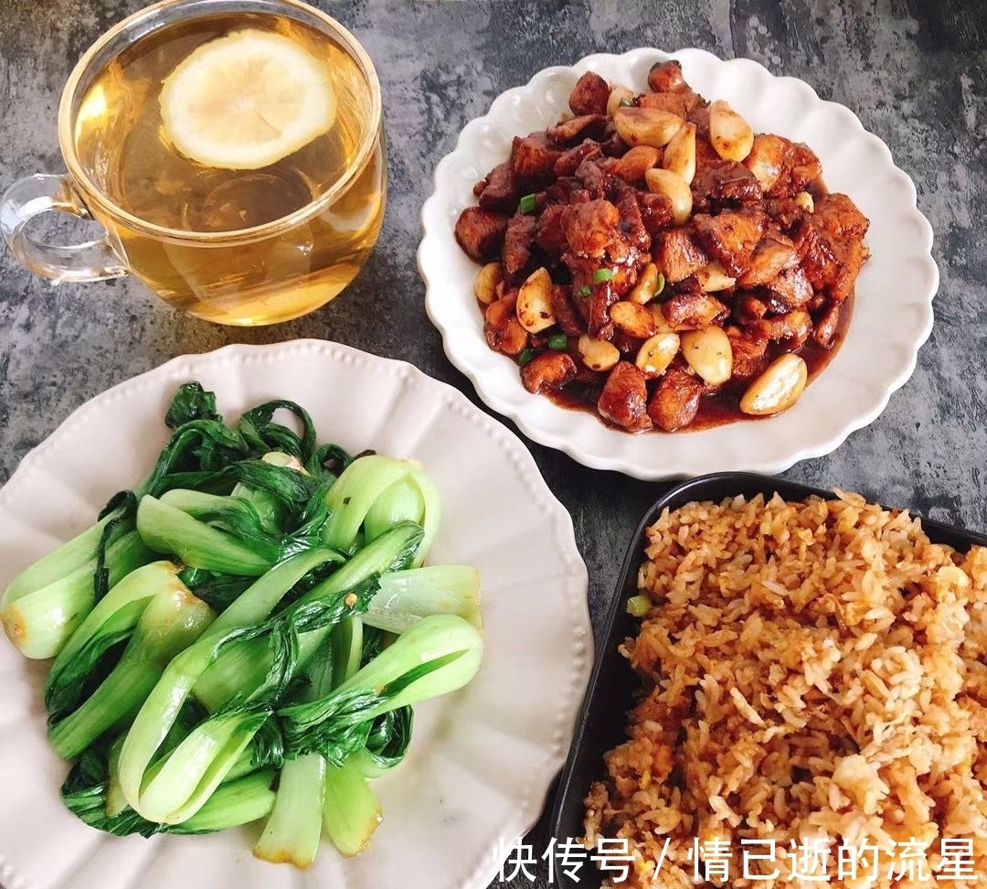 清炒油菜|婆婆来了,媳妇做的晚餐,在朋友圈火了,网友:太抠门了