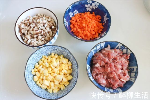 做法|早餐孩子点名要吃它，做法比饺子简单，一锅蒸33个，凉了也好吃