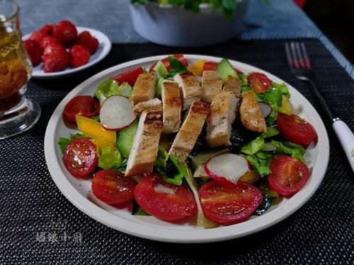 媚娘|50岁阿姨的低脂晚餐,满满一盘吃得满足还不长胖,网友说真会吃