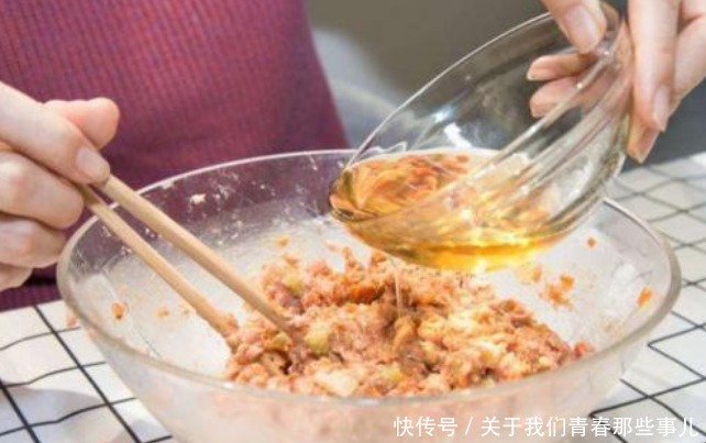 不管拌啥饺子馅,记住3放3不放,保证鲜嫩多汁,饱满油润,特别香