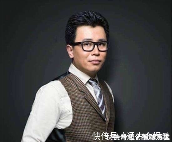 造梗@他是网文界的“造梗”达人,每部书都包含大量的“金句”……