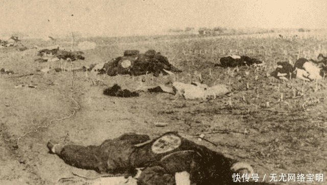满地|1894年甲午战场旧照,满地清军尸体。