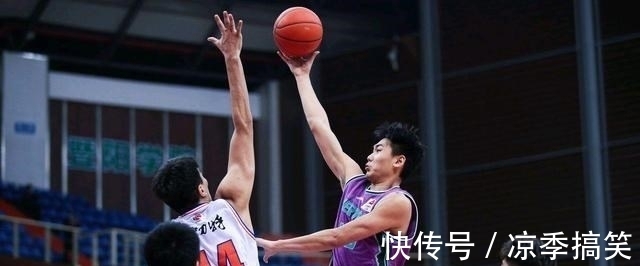 尴尬|山东10分不敌四川三连败!陶汉林24+11难救主 辽宁前锋尴尬怒砍0分